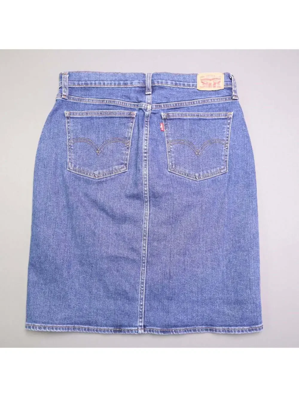 Levi's Button Front Denim Midi Skirt Size 30 Medium Wash Patch Pocket High Rise